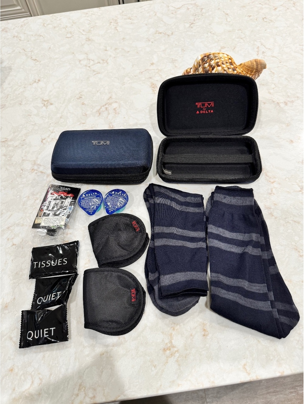 2 TUMI for Delta Airlines Travel Amenity Comfort Kits Business First Class